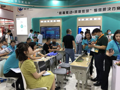 全朗教育亮相第79屆中國(guó)教育裝備展示會(huì),信息化系列產(chǎn)品獲贊譽(yù)